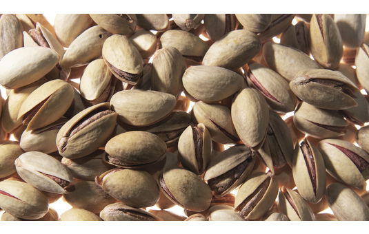 Why are shelled peanuts considered superfoods?